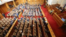 БСП обмисля внасянето на нов вот на недоверие