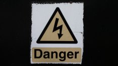 Зелената енергия ще повиши сметките за ток в Германия през 2017 г.