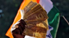 „Мулетата на пари" завладяват Индия