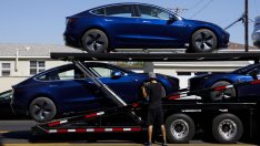 Tesla планира да увеличи значително производството на Model Y и 3