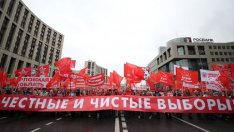 Комунисти и либерали организираха в Москва отделни протести за честни избори