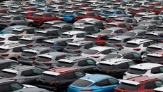 Автопроизводителите компенсират тежестта на митата чрез скрити ценови повишения