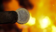 Как битката на Германия за еврото се оказа Оруелска