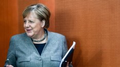 Меркел: Гледам на ЕС като на застраховка живот