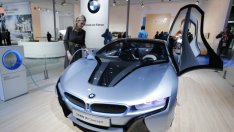 Официална информация за серийното BMW i8