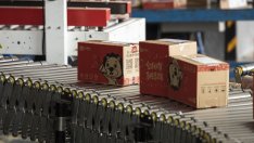 Малките пакети от чужбина причиняват големи проблеми в САЩ