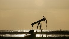 Пет причини защо петролът може да падне до 25 долара през 2016 г.