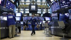 Пазарите в САЩ са на червено след оставката на Гари Кон