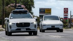 Автономните коли на Waymo придобиват вредните навици на такситата от Ню Йорк