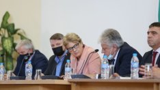 Милиони са платени авансово за участъци от АМ „Хемус“, за които няма разрешително