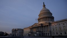 Камарата на представителите в САЩ придвижи помощ от 95 млрд. долара за Украйна и Израел 