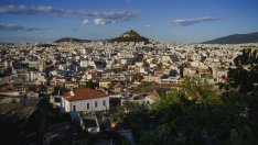 Краткосрочните наеми променят облика на Атина и цените на квартирите