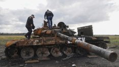 В паническото отстъпление руснаците се надяват на чудодейни оръжия и мобилизацията