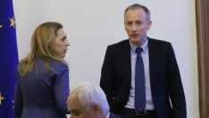 Засега остава вариантът матурите да са на 29 май и 1 юни