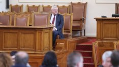 Здравният министър разреши износа на аналгин-хинин