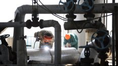 Рафинирането на петрол в Китай се възстановява до най-високото си ниво от 2023 г.