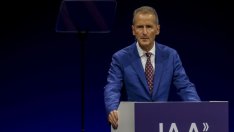 Шефът на Volkswagen се обръща към служителите в опит да потуши напрежението