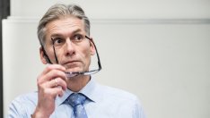 Изпълнителният директор на Danske Bank се оттегля заради скандал с пране на пари