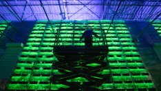 Биткойн копачите произвеждат повече изчислителна мощ от когато и да било