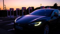 Tesla достигна 100 млрд. долара пазарна капитализация