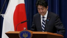 Япония отлага увеличението на данъка върху продажбите