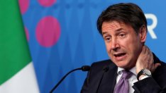 Конте пое преговорите с ЕС в опит да се пребори с влиятелните си заместници