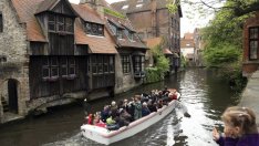 Подземен „биропровод“ ще има в Брюж