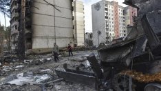 Украйна призовава цивилните граждани да бягат от източните региони