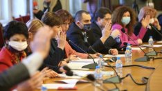 Правната комисия прие да се съобрази с ветото на президента