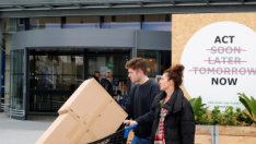 Ikea ще инвестира 220 млн. долара, за да стане положителна за климата компания