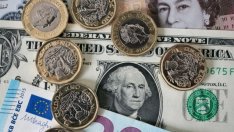 За кога се отлага понижението на лихвите от Фед?