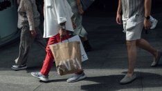 Печалбата на собственика на Zara нараства след увеличенията на цените