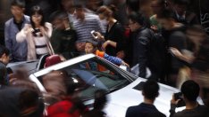 Производители на премиум автомобили намаляват цените в Китай 