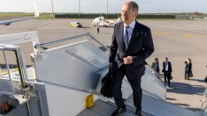 Не на зависимостта: Speed dating* на Олаф Шолц в Азия