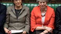 Твърд Brexit, отлагане на излизането или нов референдум? Хаос във всички случаи