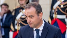 Защо Макрон смята, че Льокорню може да спаси Франция от политическата криза?