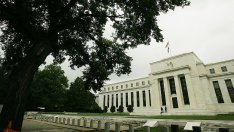 Колко бързо трябва да действа Фед, за да достигне целта от 2% инфлация?