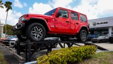 Продажбите на Stellantis в САЩ спадат с 10% през второто тримесечие