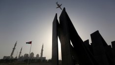 ОАЕ либерализират законите за чуждестранна собственост, търсейки нови инвестиции