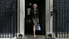 Тереза Мей, която отказва да се предаде