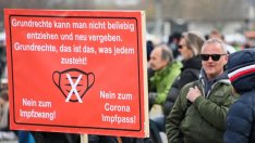 "Полезните идиоти" &ndash; антиваксърите сега разпространяват кремълска пропаганда