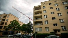 Цените на жилищата в Германия ще намалеят повече от очакваното, наемите ще растат неумолимо