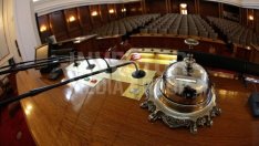 Правната комисия в парламента отхвърли ветото върху антикорупционния закон