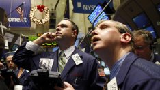 Предпразнично отстъпление в началото на сесията на Wall Street*