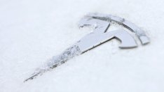 Tesla започва нова сервизна акция в САЩ заради проблем при движение на заден ход