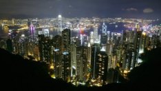 Великобритания обвинява Китай в нарушение на декларацията за Хонконг от 1984 г.*