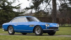 Продава се първата кола на Джон Ленън