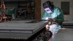 Индустриалното производство и износът на Германия са се свили през април