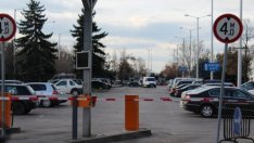 Съмнения за взривно устройство в бус на Терминал 1*