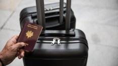 Борис Джонсън намекна за задължителни ваксинационни паспорти 